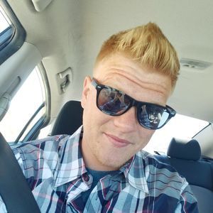 Meet your Posher, Jarret